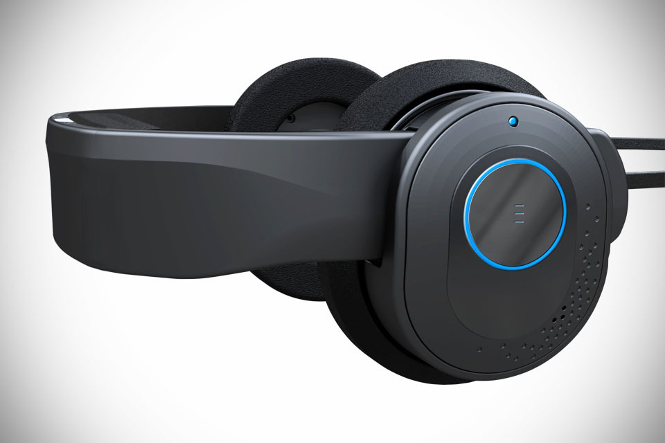 头戴式设备Glyph  配视网膜屏幕的个人移动影院