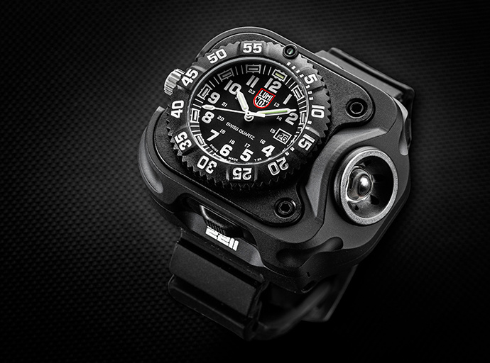 SureFire 2211 Luminox手表照明装置