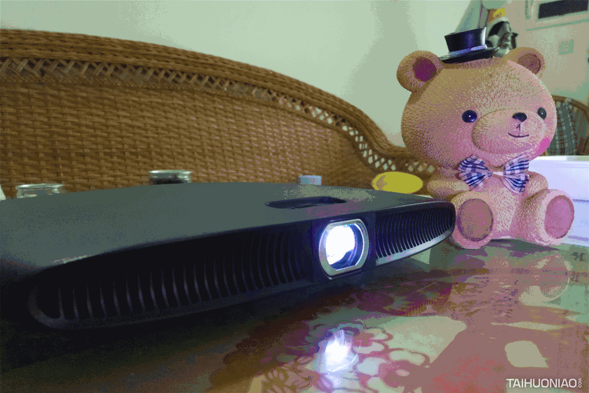 探秘Light影V8投影仪不一样的光影世界-太火鸟