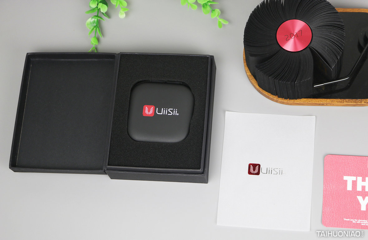 99元就可以享受双动圈uiisii让你体验旋律