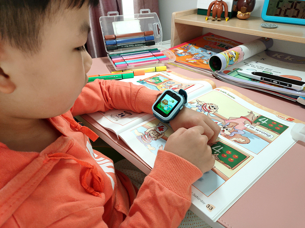儿童微信+10重AI定位加持：360儿童电话手表10X体验